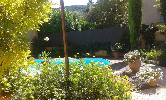 Ventabren Villa | VILLA SWIMMING POOL 15 MN D'AIX EN PROVENCE PROCHE MER LUBERON ALPILLES CAMARGUE