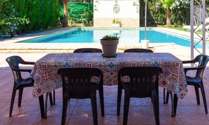 Marchena Villa | Villa SyM (Silvia y Melissa) La Puebla de Cazalla by Ruralidays