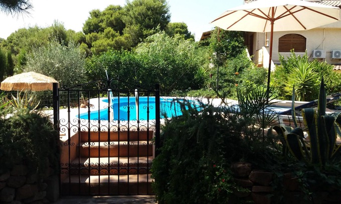 Albalat dels Tarongers Villa | "Villa-Teremok", Valencia, groups up to 16 or 17-30 people.