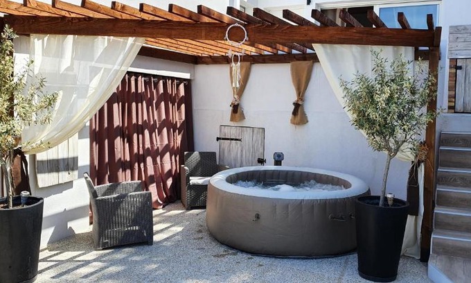 Carnoux-en-Provence House | Villa T3 à 10' de Cassis SPA - Jacuzzi