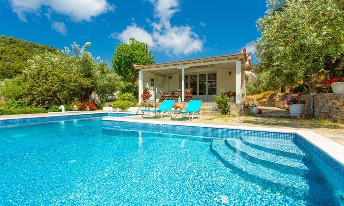 Votsi Villa | Villa Tassoula - One Bedroom Villa, Sleeps 3
