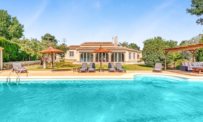 Tarraula Villa | Villa 'Tennis Rosalia' with Mountain View, Wi-Fi and Air Conditioning