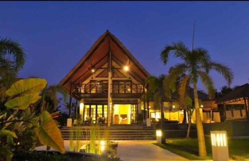 Lokapaksa Villa | Villa Terang Bulan
