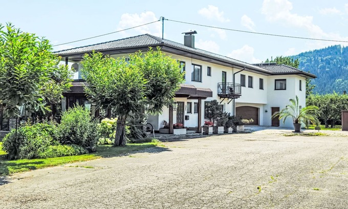 Moosburg Apartment | Villa Therese by Interhome