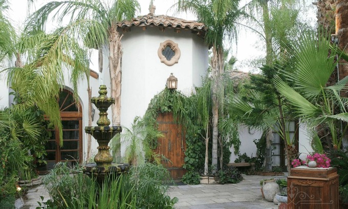 Old Las Palmas Villa | Villa Thornhill