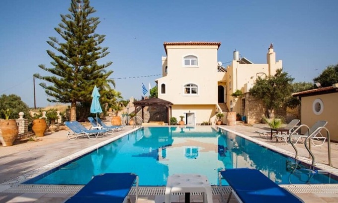 Skotino Villa | Villa Thymarmi Paradise/private swiimming pool/ideal for large groups