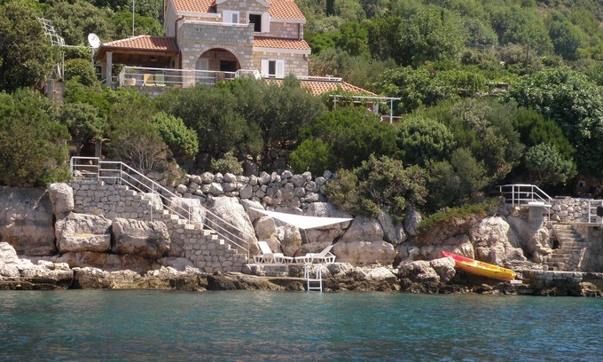 Dubrovacko Primorje House | Villa Tica by the sea near Dubrovnik
