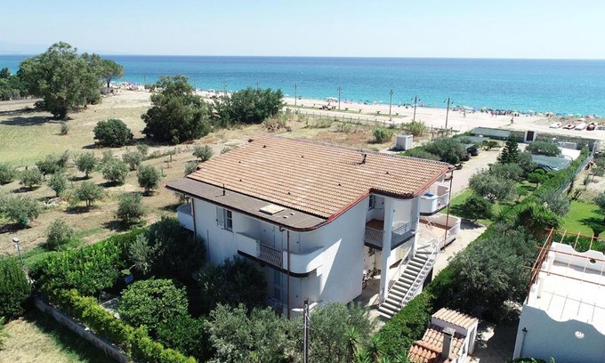 Marina di Davoli Apartment | Villa Tigani