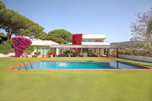 Sant Andreu de Llavaneres Villa | Villa Torre Blanca, una villa de ensueño