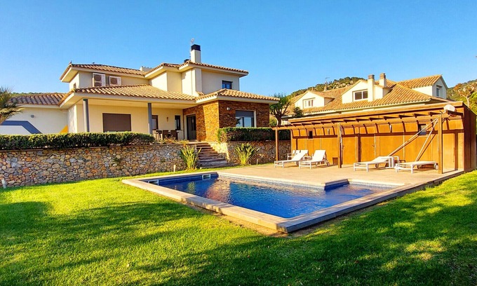 Torroella de Montgri House | Villa Torre Gran Private Pool