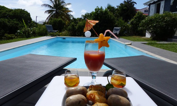 Saint-Francois Villa | VILLA TORTUGA 4 * garden, quiet, private pool