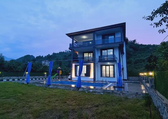 Arakli Apartment | Villa