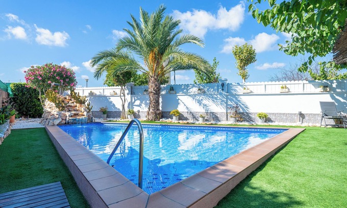 Creixell Villa | Villa "Traditional" with Private Pool & Wi-Fi