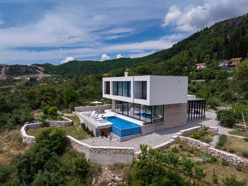 Trebesinj Villa | Villa Trebesin