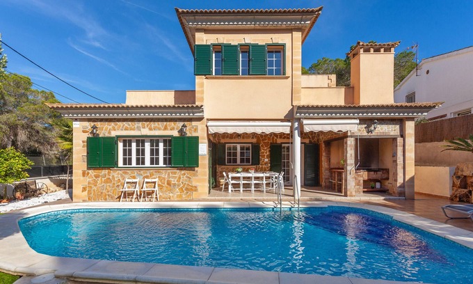 Ses Cadenes Villa | Villa Trobadors - with private swimming pool