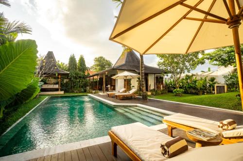 Sei Pinang Villa | Villa Tropical Svasti by Nakula