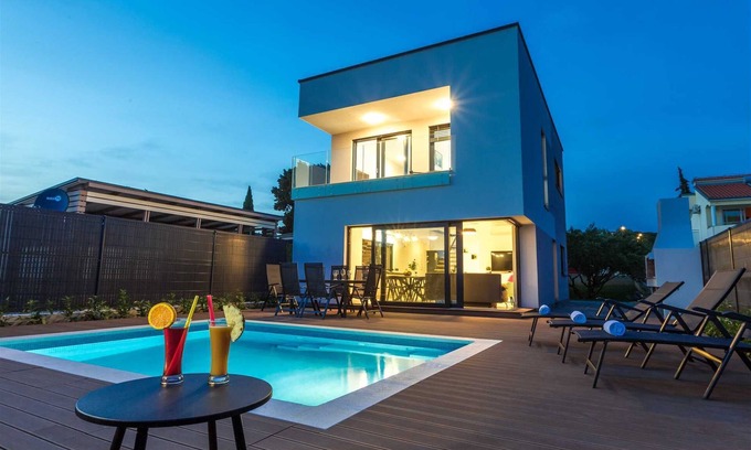 Drage Villa | Villa Tuta with heated pool