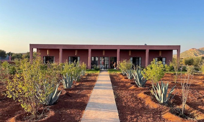 Iguerferouane Villa | VILLA TWINS MARRAKECH - Double Villa de Charme dans un cadre idyllique- 20 personnes