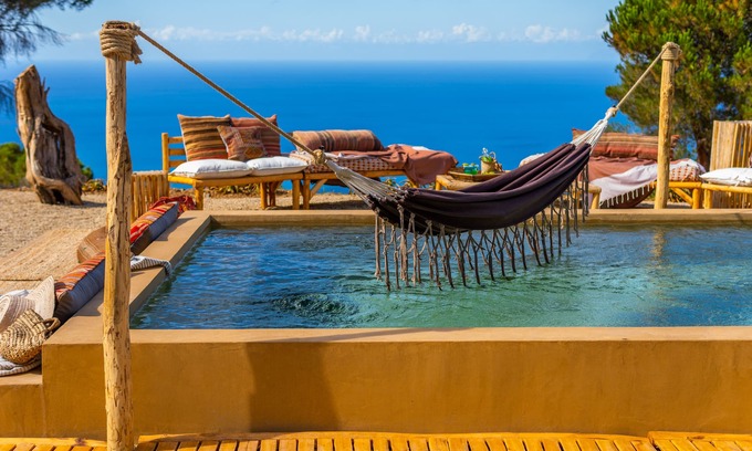 Cefalu Villa | VILLA VACATION RENTAL BY THE SEA WITH PRIVATE POOL CEFALù SICILY ITALY
