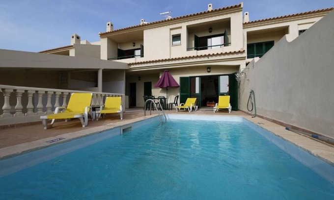 Urbanizacao dos Calicos House | Villa Vacations House