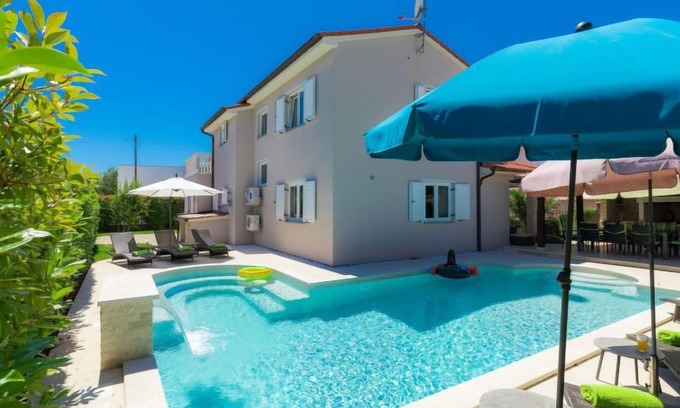 Loborika House | Villa Valentina by Interhome