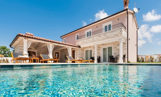 Debeljuhi House | Villa Valentina Residence