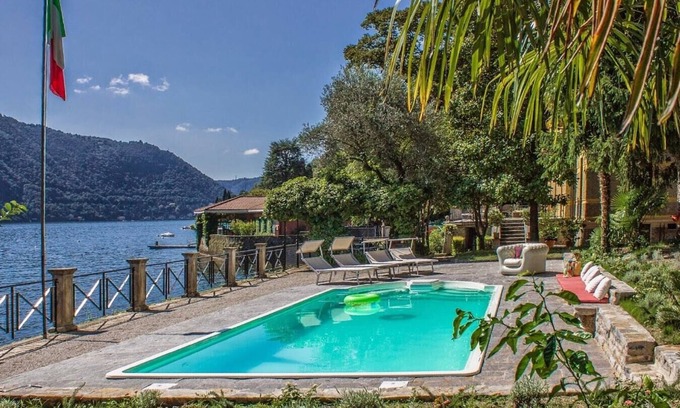 Moltrasio Villa | Villa Vanessa - Luxurious waterfront private villa