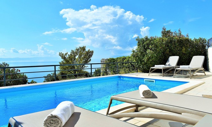 Podgora Villa | Villa Vedran with stunning views for relaxing holidays.