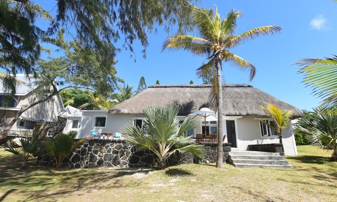 Pointe D'esny Villa | Villa Veloutier Blanc