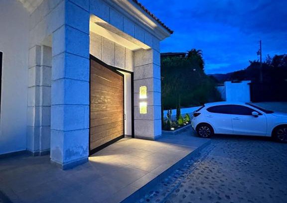 Venecia Villa | Villa Venecia Colonial