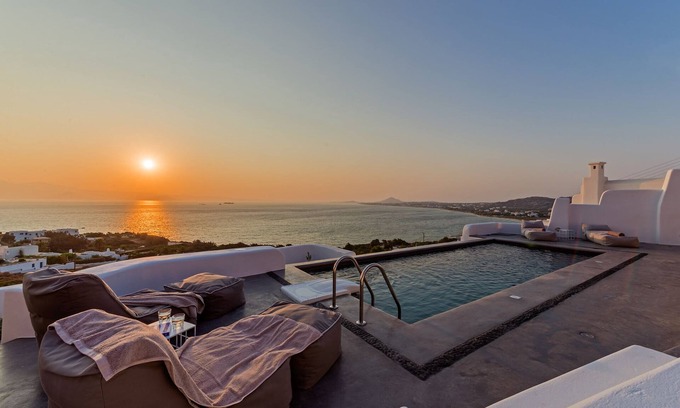 Maragas Villa | Villa Venti Naxos | Luxury Sea View Villa in Naxos