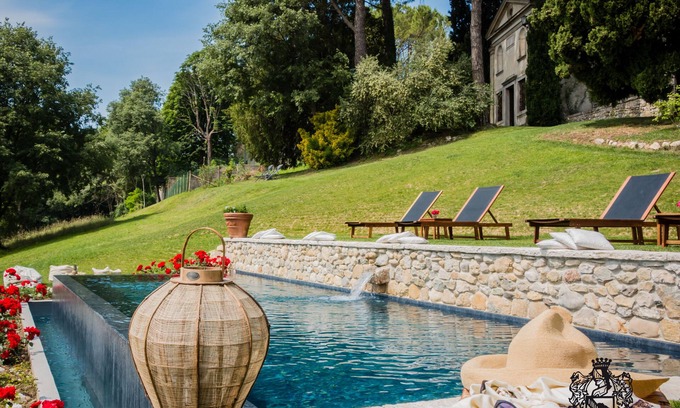 Colle Umberto Villa | Villa Verecondi Scortecci