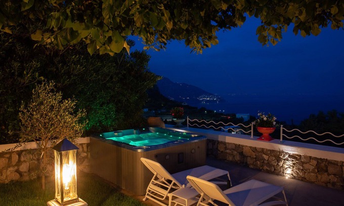 San Pietro Bed & Breakfast | Villa Veronica luxury suites - Capri Suite