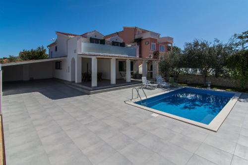 Sevid House | Villa Vesa
