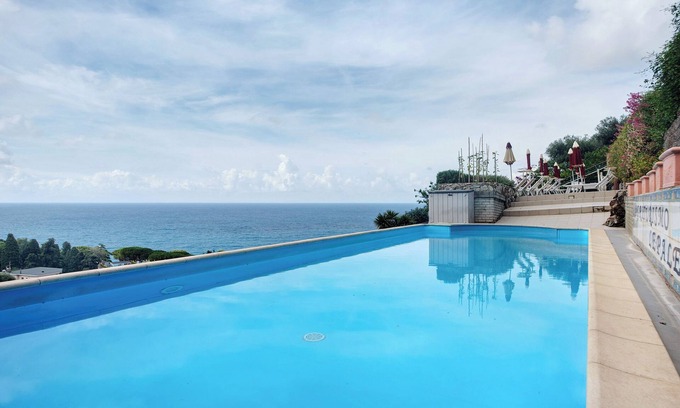 Pieve Ligure Villa | Villa 'Villino Rosanna' with Sea View, Wi-Fi and Air Conditioning