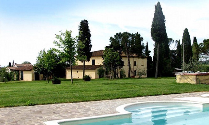 Marciano della Chiana Villa | Villa Vinacciolo: A pleasant and spacious two-story villa surrounded by the greenery, with Free WI-FI.