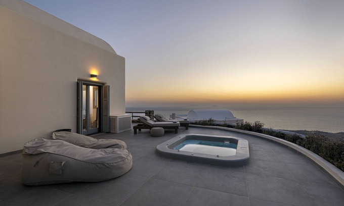 Imerovigli Villa | Villa Vinea