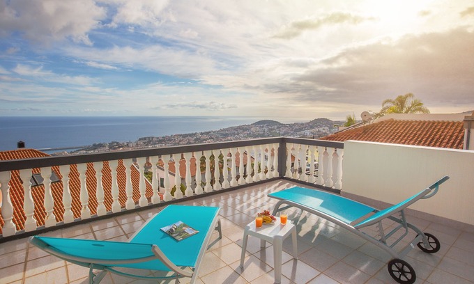 Monte House | Villa Vista Mar - Holiday Home