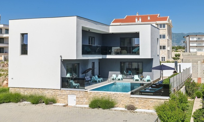 Novalja Villa | Villa Vistamar with private pool for 16