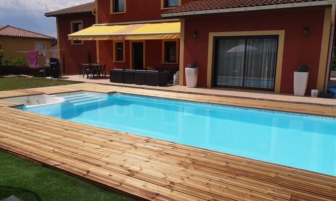 Saint-Symphorien-d'Ozon House | VILLA WITH SWIMMING POOL 15 min from LYON