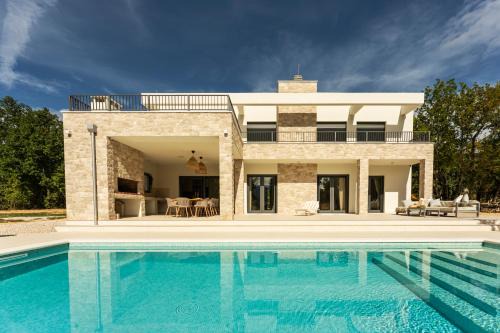Donji Prolozac Villa | Villa Wellbeing Imotski Croatia heated pool , spa and ultimate privacy