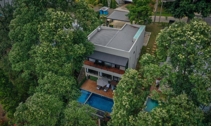 Ciburial Villa | Villa Wezu Dago Village Bandung