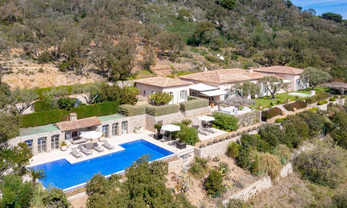 Cote d'Azur- French Riviera Villa | Villa Wisteria
