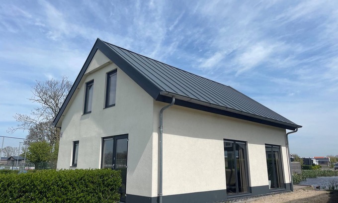 West-Graftdijk House | Villa with 5 bedrooms and 2 bathrooms