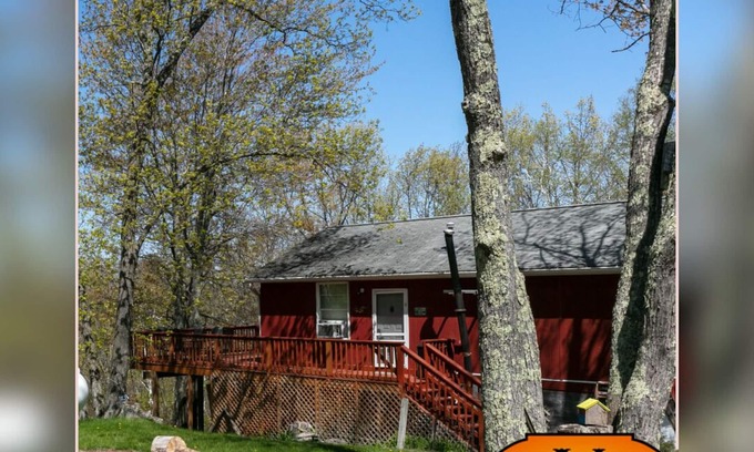 Mainesburg Apartment | Villa With A View: View of Tioga-Hammond Lake
