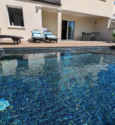 Fabregues Villa | Villa with air-conditioned pool, 15 minutes from beaches and Montpellier