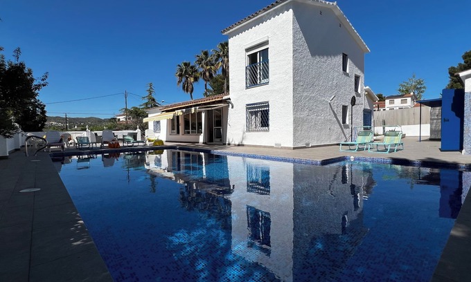 El Roc de Sant Gaieta House | Villa with huge private pool 5 m x 11 m, 800 yards from beach with Wifi