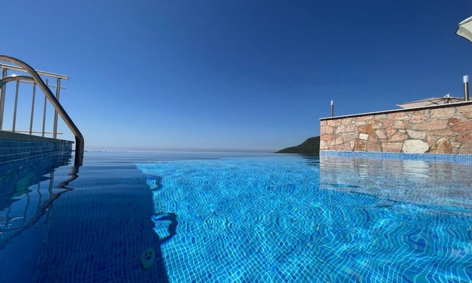 Alanya Villa | Villa with infinity pool and fantastic views over Alanya
