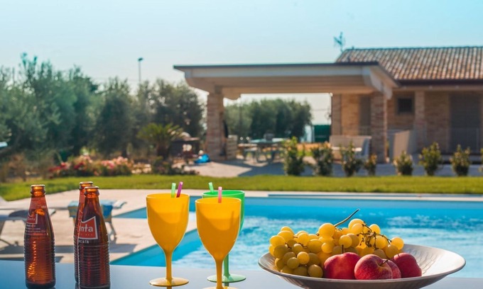 Porto Sant'Elpidio House | Villa with private pool near the beaches of Porto Sant'Elpidio