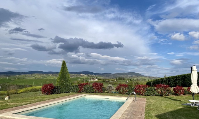 Bollano Villa | Villa with private pool and panoramic view in beautiful Val d'Orcia